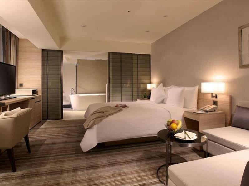 Hotel Cozzi Minsheng Тайпей Екстериор снимка